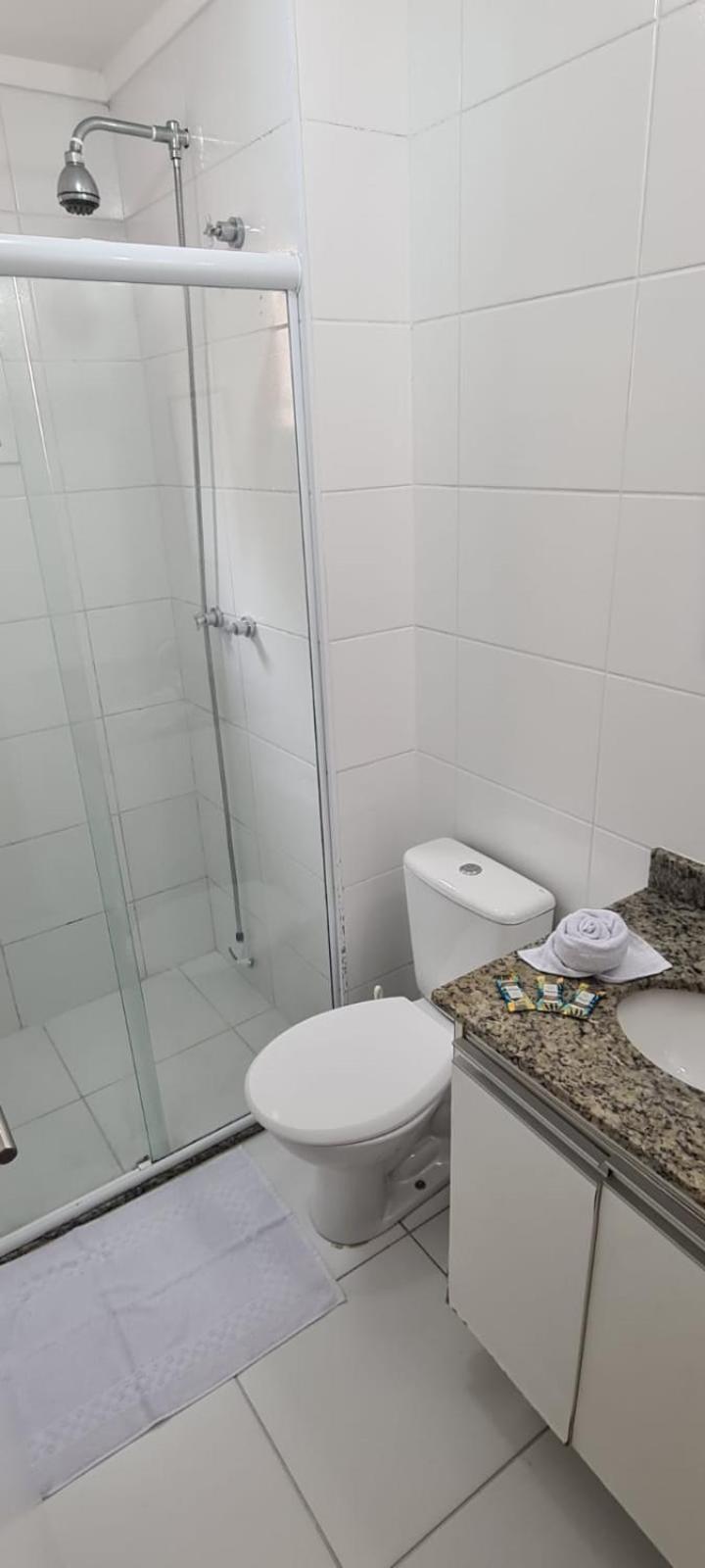 Apartamento Conforto E Lazer Na Enseada Aconchego013